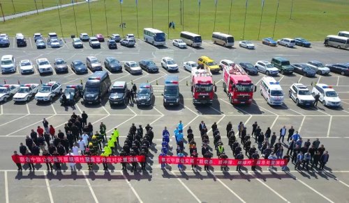 察右中旗在黄花沟景区游客中心开展反恐怖实战演练